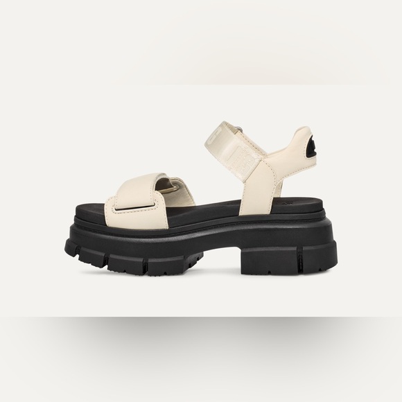 Ugg Ashton Ankle Sandals - Picture 4 of 13